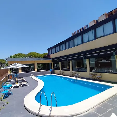 Hotel 153