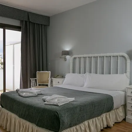 Hotel 153 3*