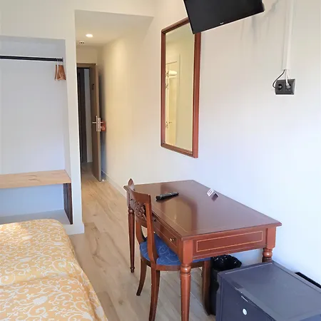 Hotel 153 3*