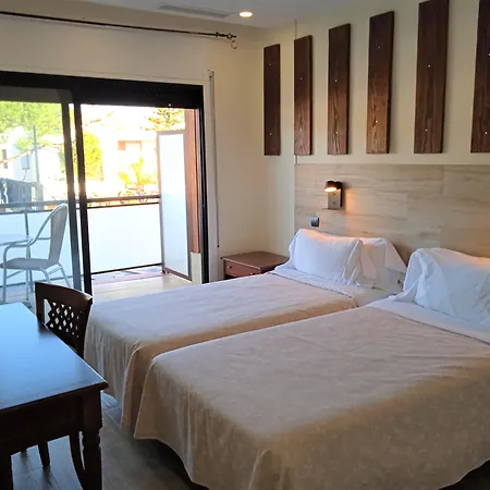 153 Hotel