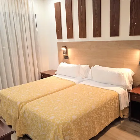 Hotel 153 Castelldefels