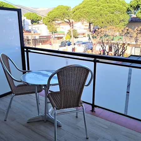 153 3* Castelldefels