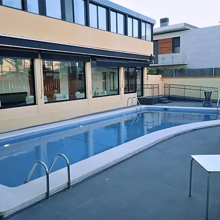 153 Hotel 3*