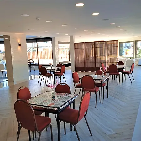 153 Castelldefels