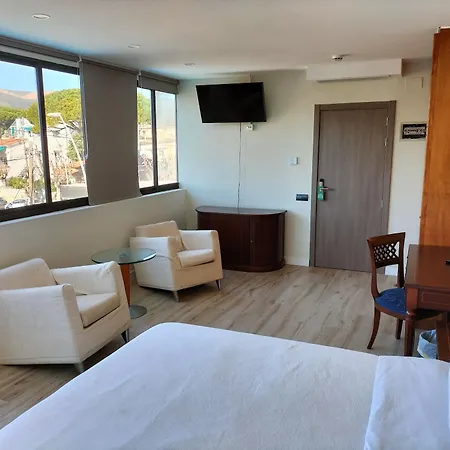 153 3* Castelldefels
