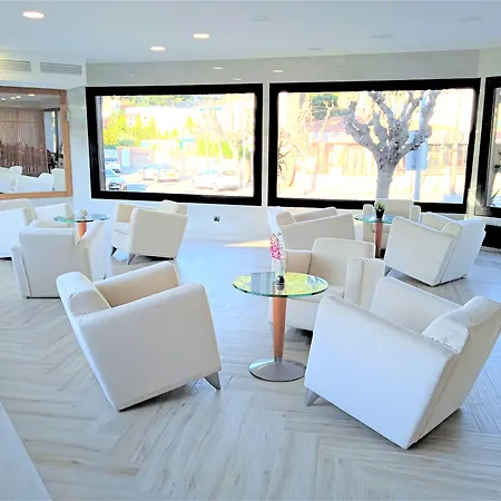 Hotel 153 Castelldefels