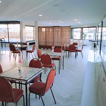 Hotel 153 Castelldefels