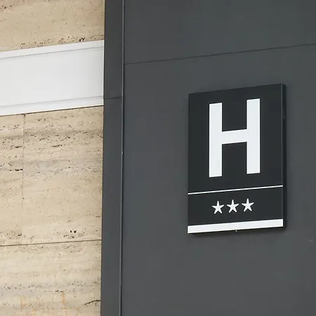 Hotel 153 Castelldefels